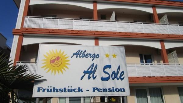 Albergo Al Sole กราโด ภายนอก รูปภาพ